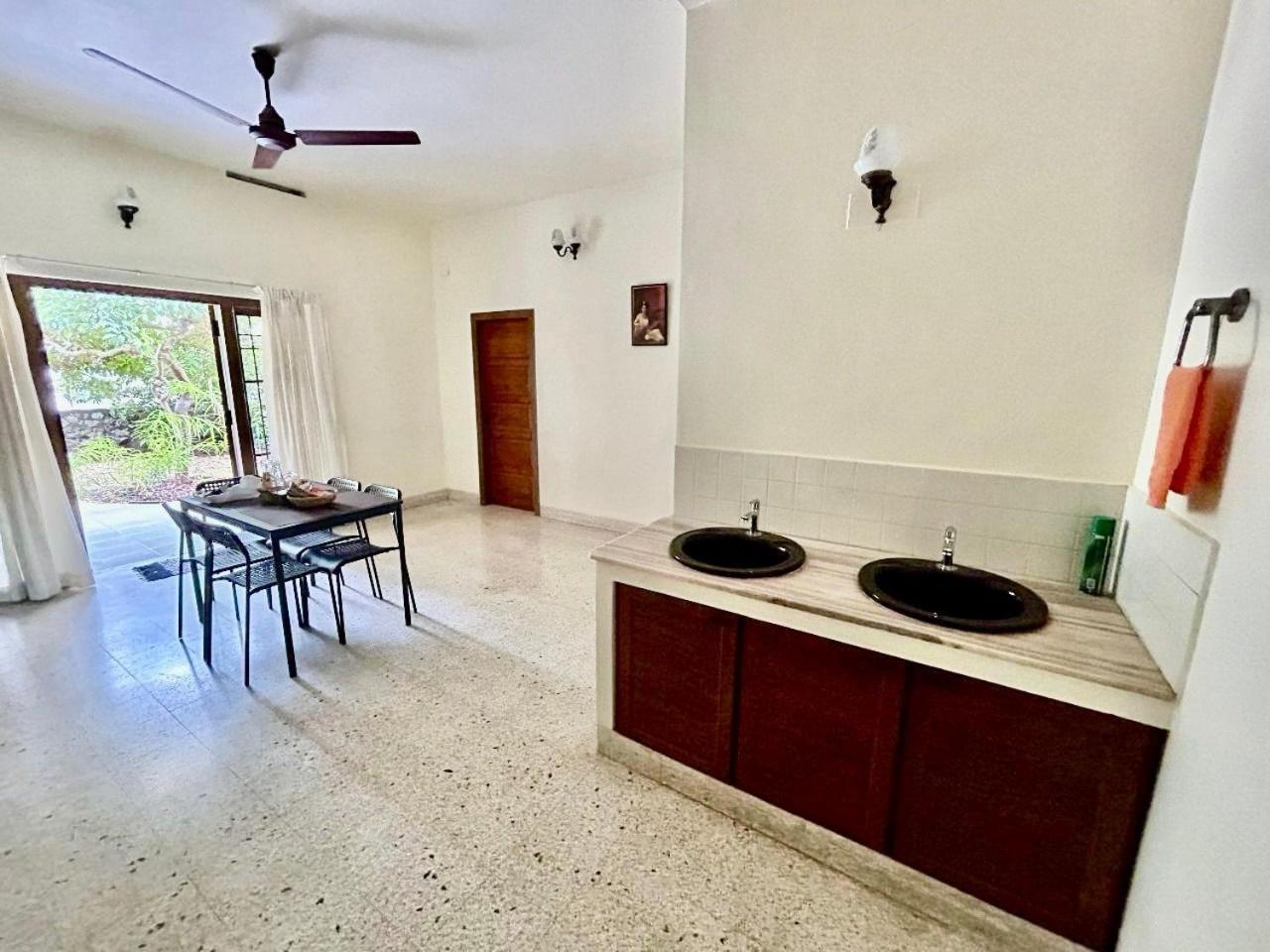 Mango Tree Villa Kochi Extérieur photo